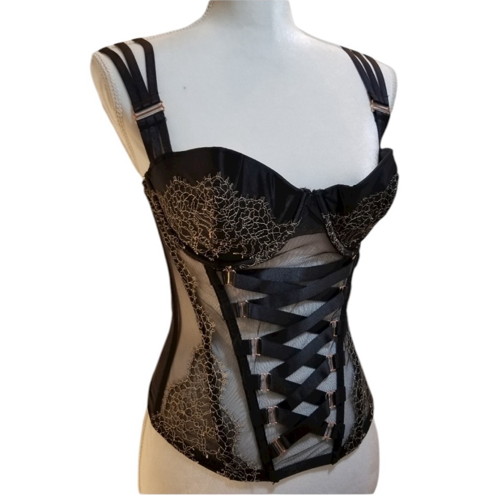 Victoria Secret Chantilly Lace Meah Corseted Bustier size 34C - Picture 4 of 16